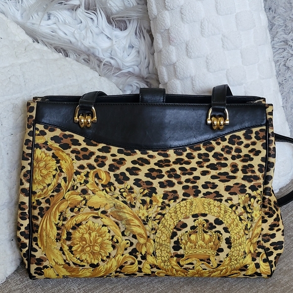 GIANNI VERSACE BAROQUE LEOPARD SHOULDER..Authentic.. - Picture 5 of 16